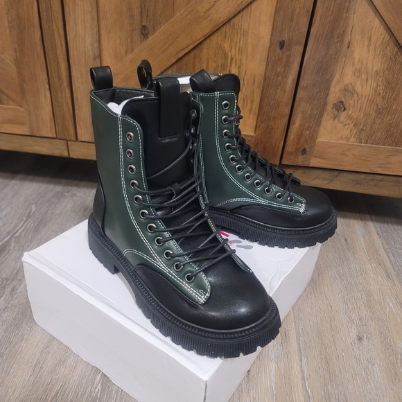 Olivia Miller Boots - Picture 6 of 7